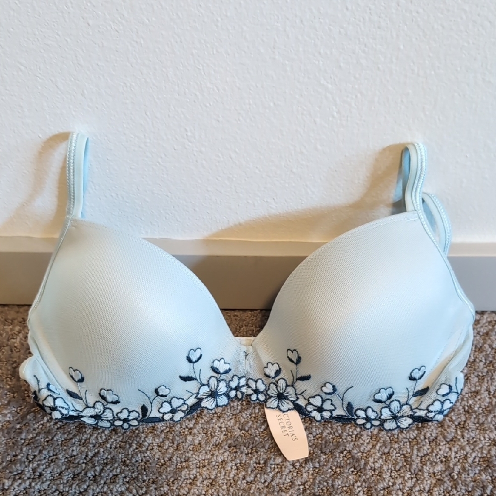 NWT Victoria's Secret Angels Push-up Bra Size 36B